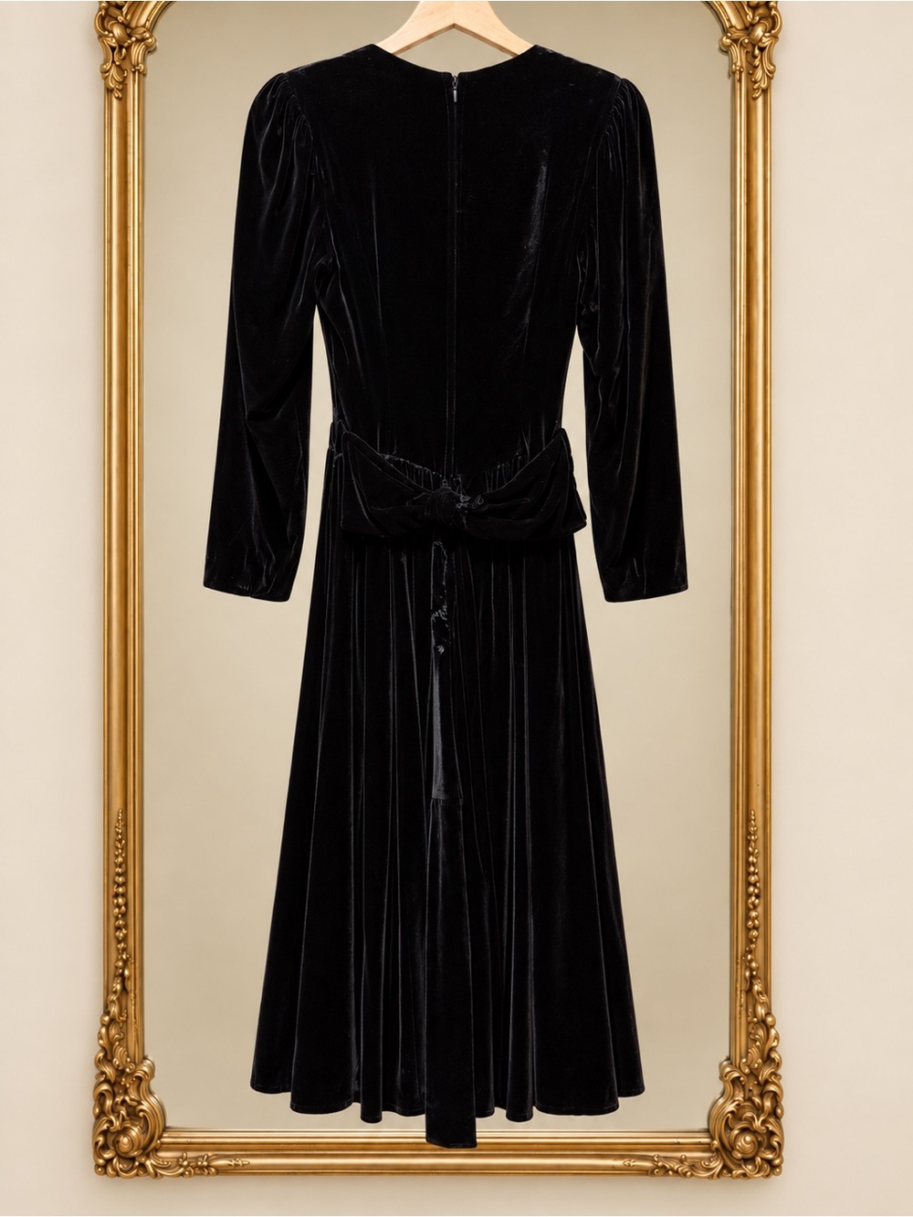 1980s-1990s Vintage Jessica McClintock Black Velvet Dress - Picture 2 of 2